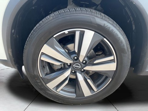 Used 2023 Nissan Rogue SL w/ SL Premium Package image 48