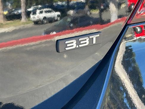 Used 2025 Genesis G70 3.3T Advanced w/ Sport Prestige Package image 9