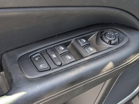 Used 2021 Jeep Compass Latitude image 12