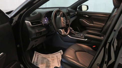 Certified 2022 Toyota Highlander XSE image 19