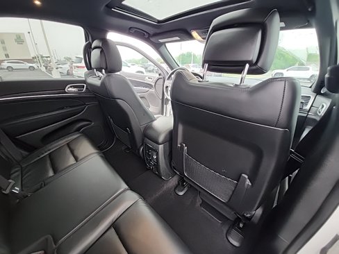 Used 2021 Jeep Grand Cherokee Limited image 19