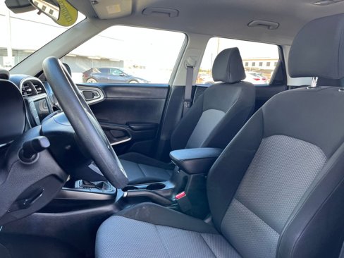 Used 2023 Kia Soul LX w/ Option Group 015 image 24