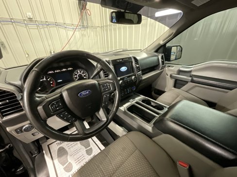 Used 2017 Ford F150 XLT w/ Equipment Group 302A Luxury image 15