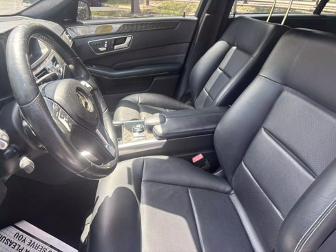 Used 2016 Mercedes-Benz E 350 Sedan w/ Premium Package image 13