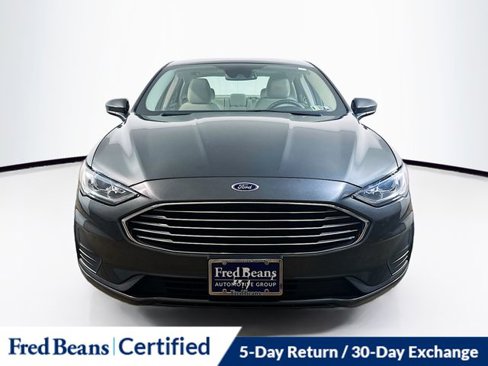 Used 2019 Ford Fusion SE image 2