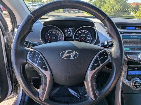 Used 2013 Hyundai Elantra Limited w/ Technology Pkg image 16