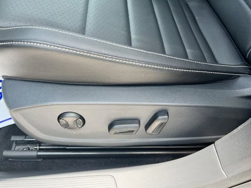 Used 2022 Volkswagen Jetta SE image 19