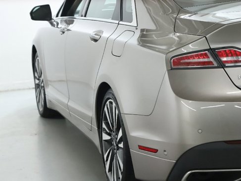 Used 2019 Lincoln MKZ Reserve image 40