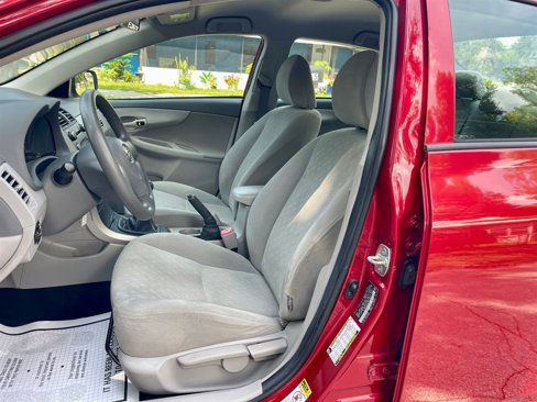 Used 2010 Toyota Corolla CE image 9
