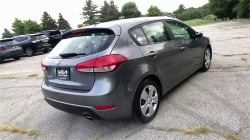 Used 2016 Kia Forte LX image 2