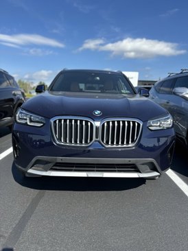 Used 2022 BMW X3 xDrive30i w/ Premium Package image 2