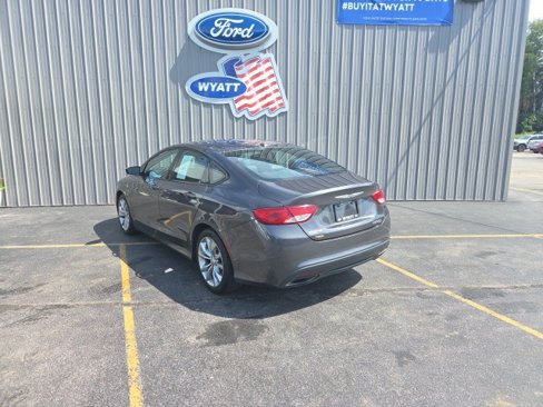 Used 2015 Chrysler 200 S image 5