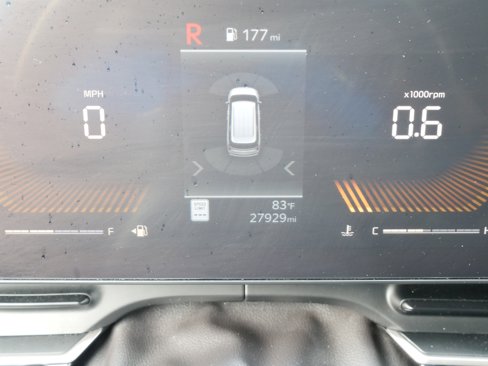 Used 2025 Kia Carnival image 23