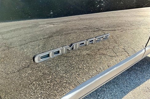 Used 2019 Jeep Compass Altitude image 24