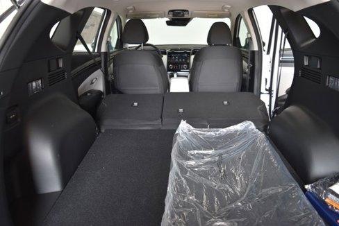 Used 2024 Hyundai Tucson SE image 41