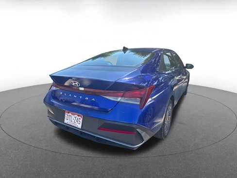 Used 2024 Hyundai Elantra SEL image 6