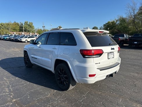 Used 2018 Jeep Grand Cherokee Altitude image 5