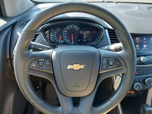 Used 2021 Chevrolet Trax LS w/ Tint and Cruise Package image 21