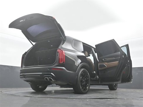 Used 2022 Kia Telluride SX w/ SX Prestige Package image 29