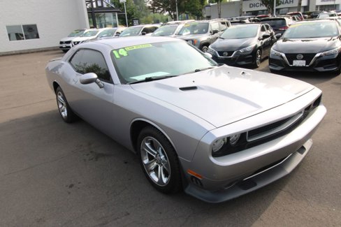 Used 2014 Dodge Challenger SXT w/ Sport Appearance Package image 7