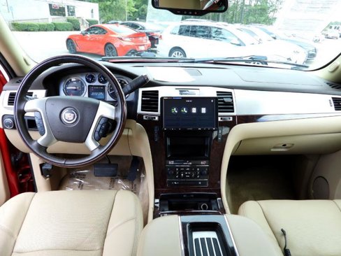 Used 2013 Cadillac Escalade Premium image 42