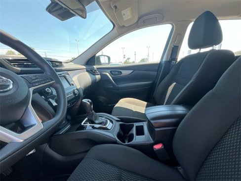 Used 2021 Nissan Rogue Sport S image 10
