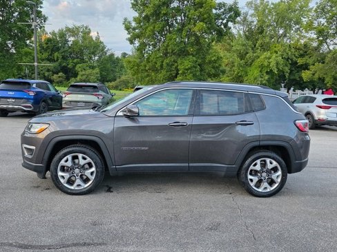 Used 2019 Jeep Compass Limited image 5