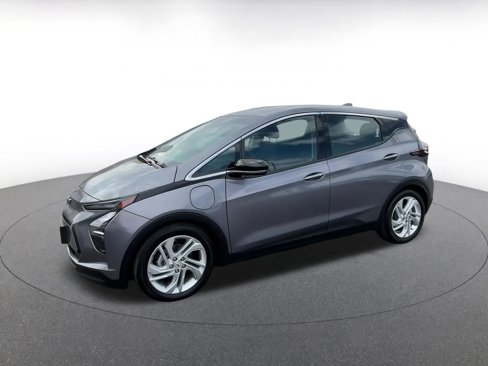 Used 2023 Chevrolet Bolt LT w/ Driver Confidence Package image 8