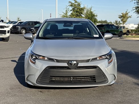 Used 2024 Toyota Corolla LE image 3