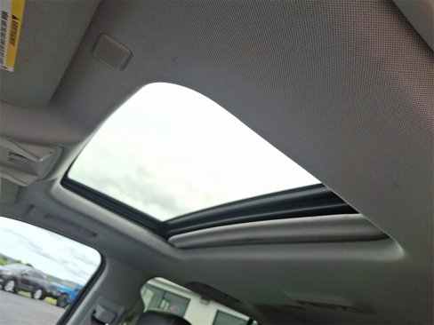 Used 2017 Cadillac Escalade Luxury image 15