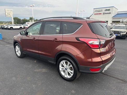 Used 2018 Ford Escape SE image 3