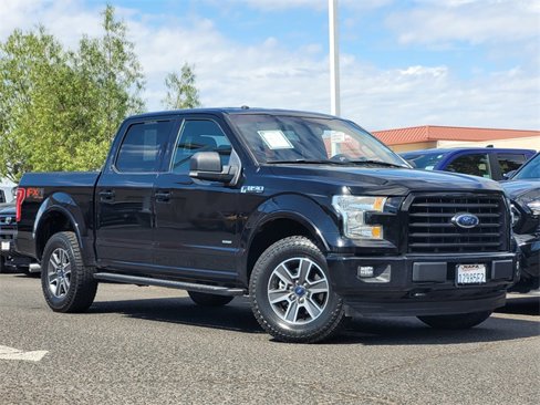 Used 2017 Ford F150 XLT w/ Equipment Group 302A Luxury image 2