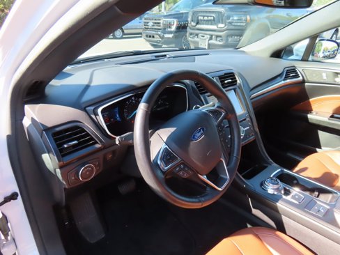 Used 2020 Ford Fusion Energi Titanium image 16