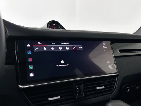 Certified 2023 Porsche Cayenne Platinum Edition image 21