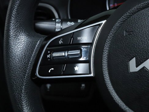 Used 2023 Kia Forte LXS image 22