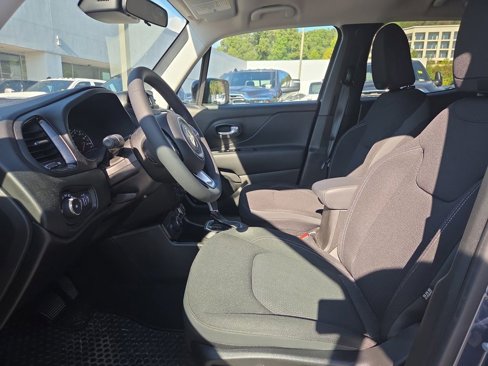 Used 2023 Jeep Renegade Altitude image 10