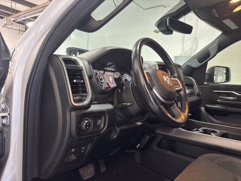 Used 2020 RAM 1500 Big Horn image 10