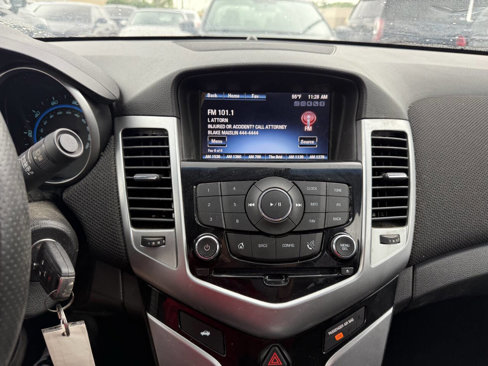Used 2016 Chevrolet Cruze LT w/ Technology Package image 23