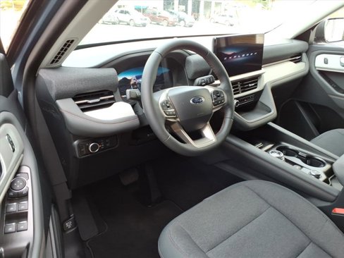 New 2025 Ford Explorer Active image 8