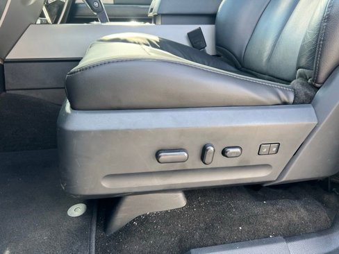 Used 2016 Ford Expedition Limited image 14