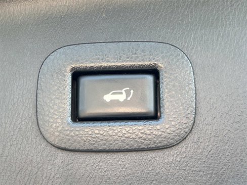 Used 2017 Nissan Armada Platinum w/ Captain Seat Package image 13