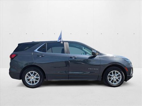 Used 2023 Chevrolet Equinox LT image 7