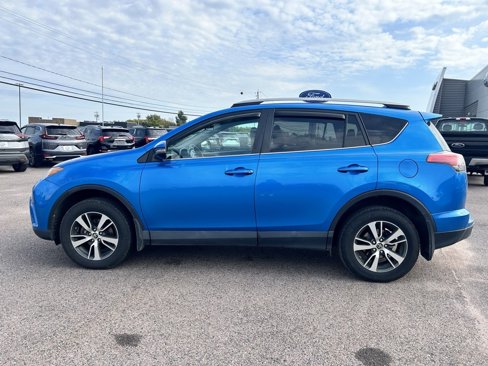 Used 2017 Toyota RAV4 XLE image 2