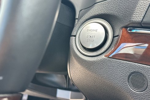 Used 2013 Mercedes-Benz E 550 Coupe image 29