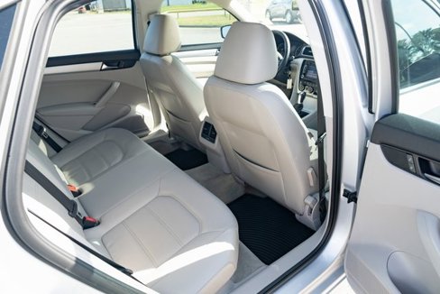 Used 2013 Volkswagen Passat TDI SE image 35