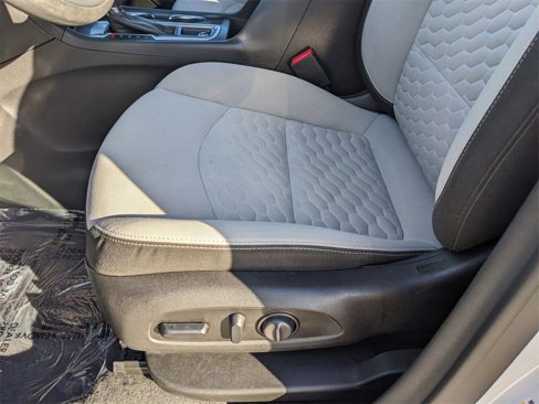 Used 2021 Chevrolet Equinox LT image 21