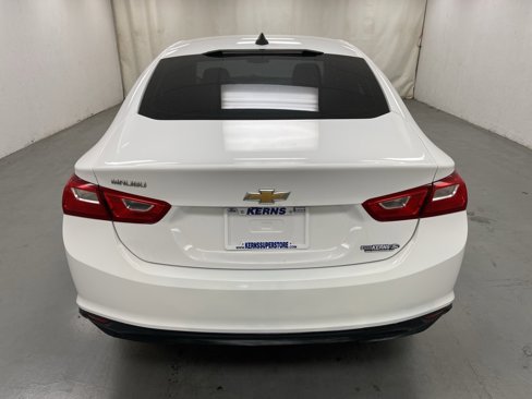 Used 2018 Chevrolet Malibu LS image 4