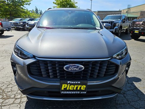 Used 2023 Ford Escape Platinum image 8