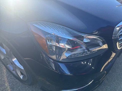 Used 2014 Mercedes-Benz E 350 4MATIC Wagon image 2