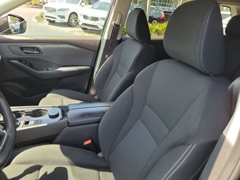 Used 2023 Nissan Rogue S image 20